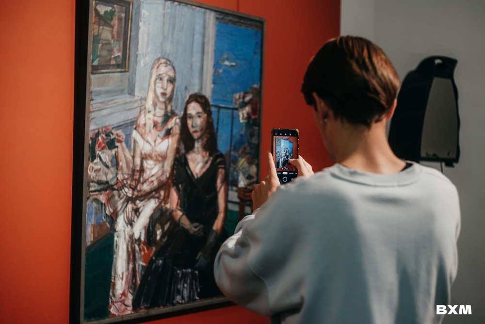 В Вятском художественном музее работает выставка «Живописная Россия. Современность традиций».